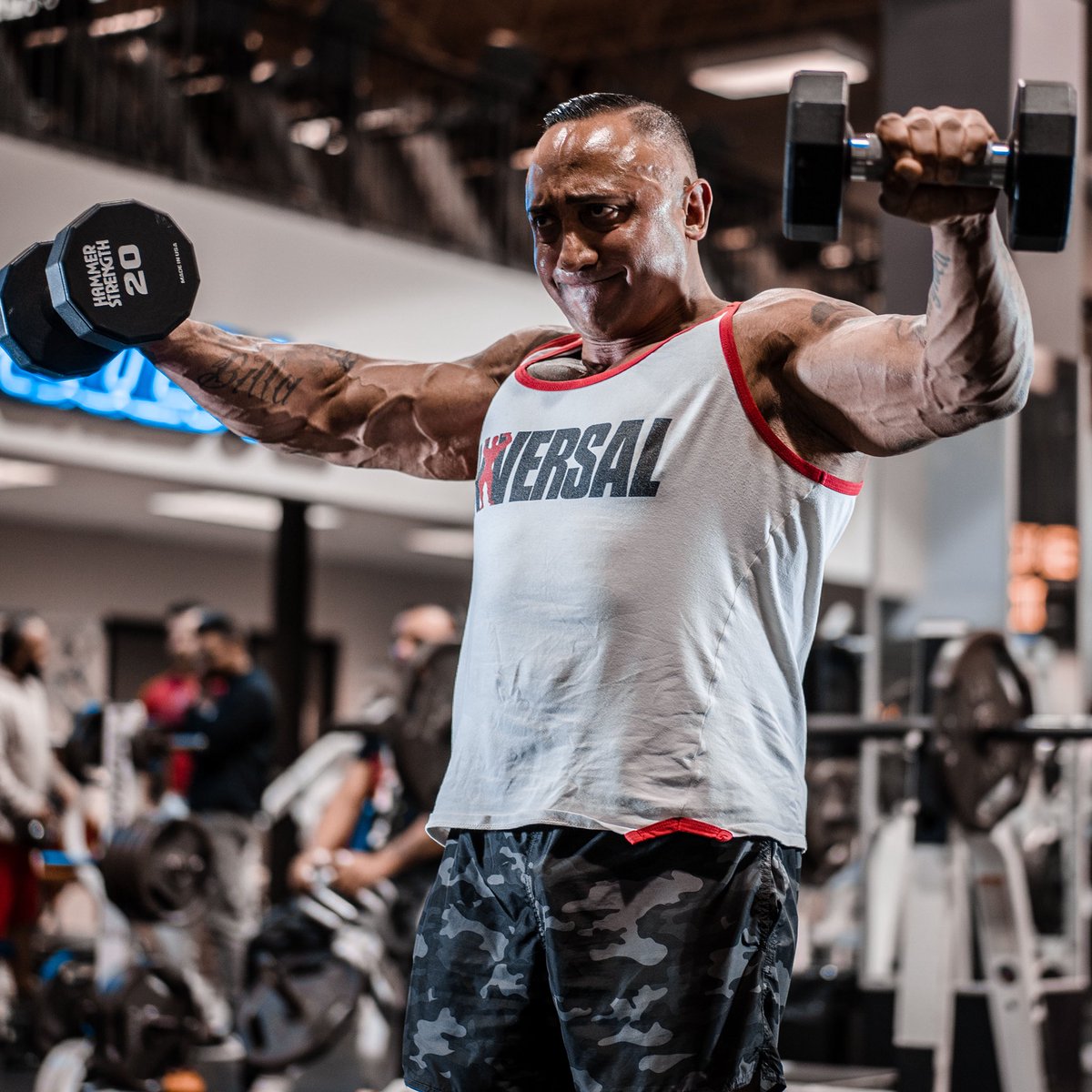 Kal_Dosanjh's tweet photo. “Get comfortable being uncomfortable” #bodybuilding #fitnessmotivation #fitspiration #muscle #discipline #motivation #nevergiveup #gym #gymlife #gymmotivation #fit #bodybuildingmotivation #beastmode #brandondavid @PlatinumSurrey https://t.co/ThBRZV13ns