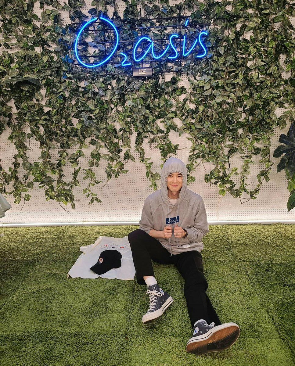 foreverlucky98's tweet photo. I'm back, setelah ngerjain tugas.
Ini kenapa dia cubangettt heh😭
#SUHO_O2ASIS_FANMEETING #준면아_우리도_여기있을게 #SUHO_O2asis_EXOL_ready #EXO #SUHO #Self_Portrait #LETSLOVESUHO @weareoneEXO https://t.co/earXcaV6ZL