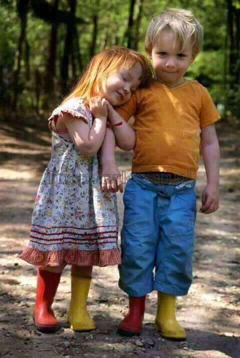 sultam80's tweet photo. حتى لو  شلت هم  مايشيله جبل  !!
        لا تبدي  على الناس سرّك 

من قال لك وش فيك قل له ولاشي !!
     ومن قال كيف الحال  قل له  تسرّك 🎶🌹🌹 https://t.co/Ou9CDuNXnM