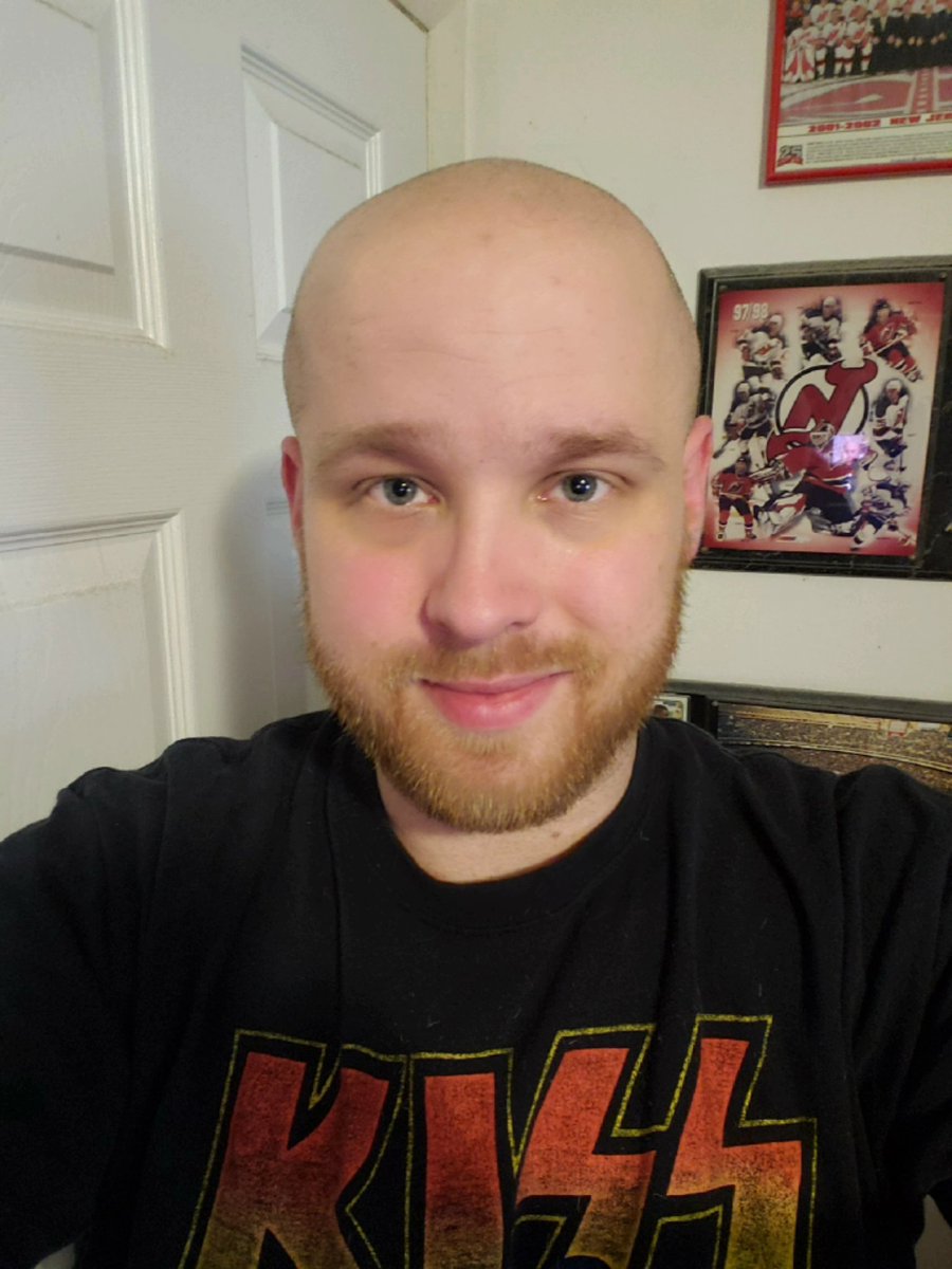 So............I finally did it and fully shaved my head............I have VERY mixed feelings about this. 
