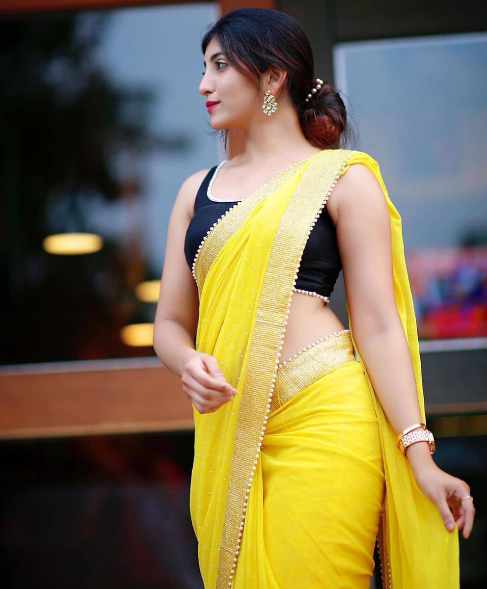 sareeblogger_RB's tweet photo. Only for #saree lovers ❤️❤️❤️
.
.
Unknown  
#sareelove 
#sareeswag 
#sareeseduction https://t.co/iDsPIekF2g