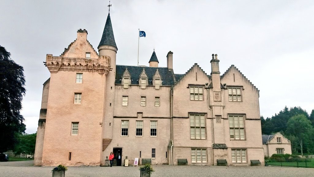 MorayTours's tweet photo. @GraemePeacock1 @MoraySpeyside @TheMorayCouncil @MorayWalkFest @Douglas4Moray @VisitScotland @StormHour @OSleisure @BrodieCastleNTS @LEEFilters @VisitBritainBiz Our favourite place to roll eggs at #Easter &amp; going on the @CadburyUK egg hunt trail #Cadbury #EasterAtHome #HappyEaster2020 #HideItHack #StayHome #morayspeyside https://t.co/scYFh6Bfir