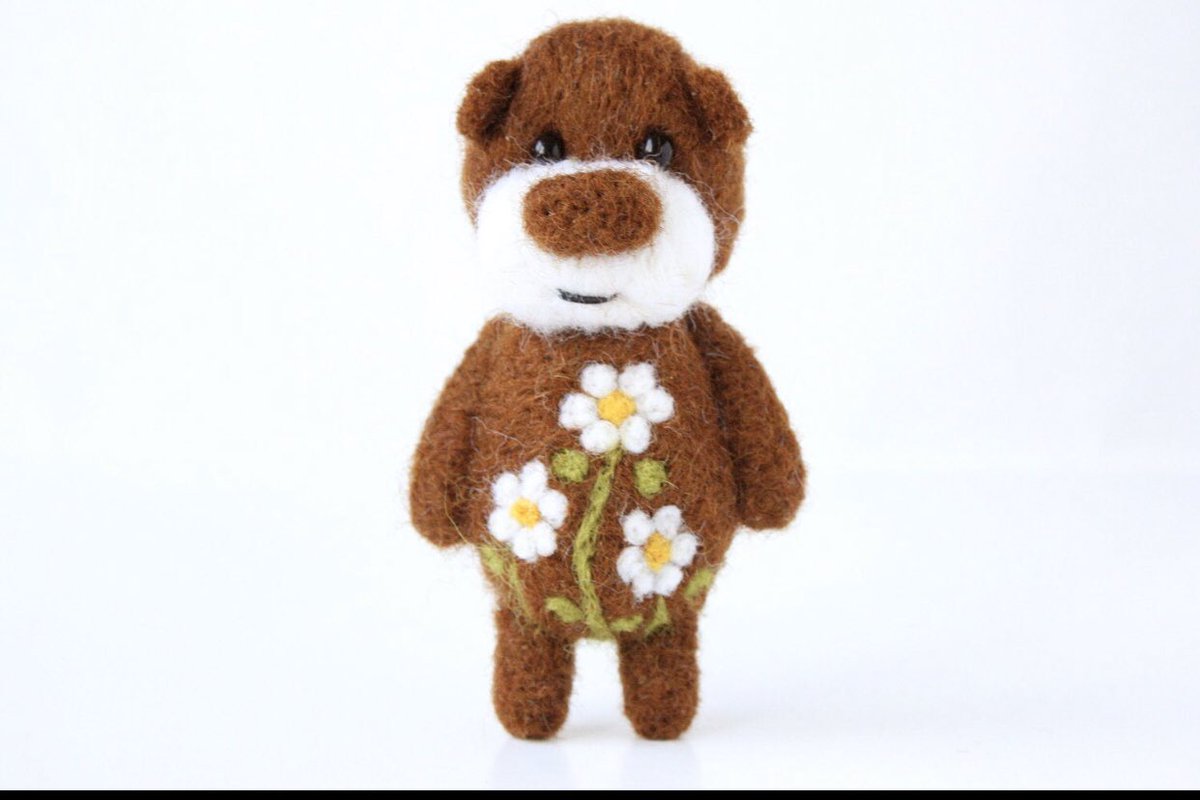 By the way I forgot to mention this thread won’t just be beanie babies but also any stuffed animal I find. BUT LOOK AT THIS ONE ITS SO UNGODLY CUTE AHHHH