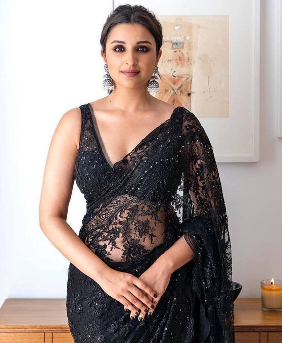 Parineeti Chopra IMAGES, GIF, ANIMATED GIF, WALLPAPER, STICKER FOR WHATSAPP & FACEBOOK