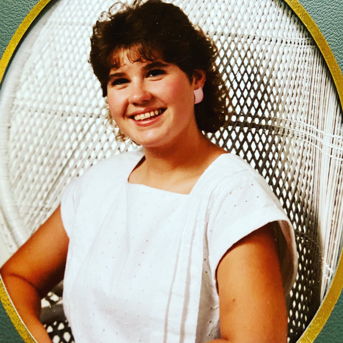 dcIBteacher's tweet photo. Senior picture class of 1985! Go Bobcats! https://t.co/1HCcqTifVl