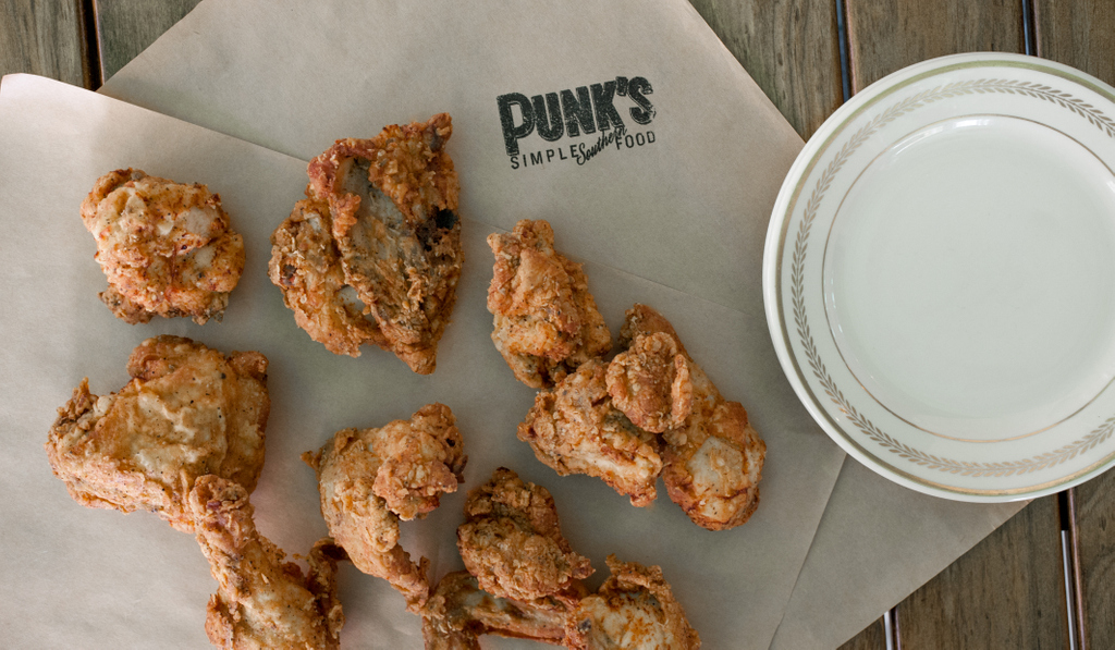 punkshouston's tweet photo. Are you craving our #FriedChicken? You are in luck because we are serving it from @coppaosteria for #pickup or #delivery. Order online with the link in our bio or visit https://t.co/ZjDn8PwILJ https://t.co/XwMpDZy0mK