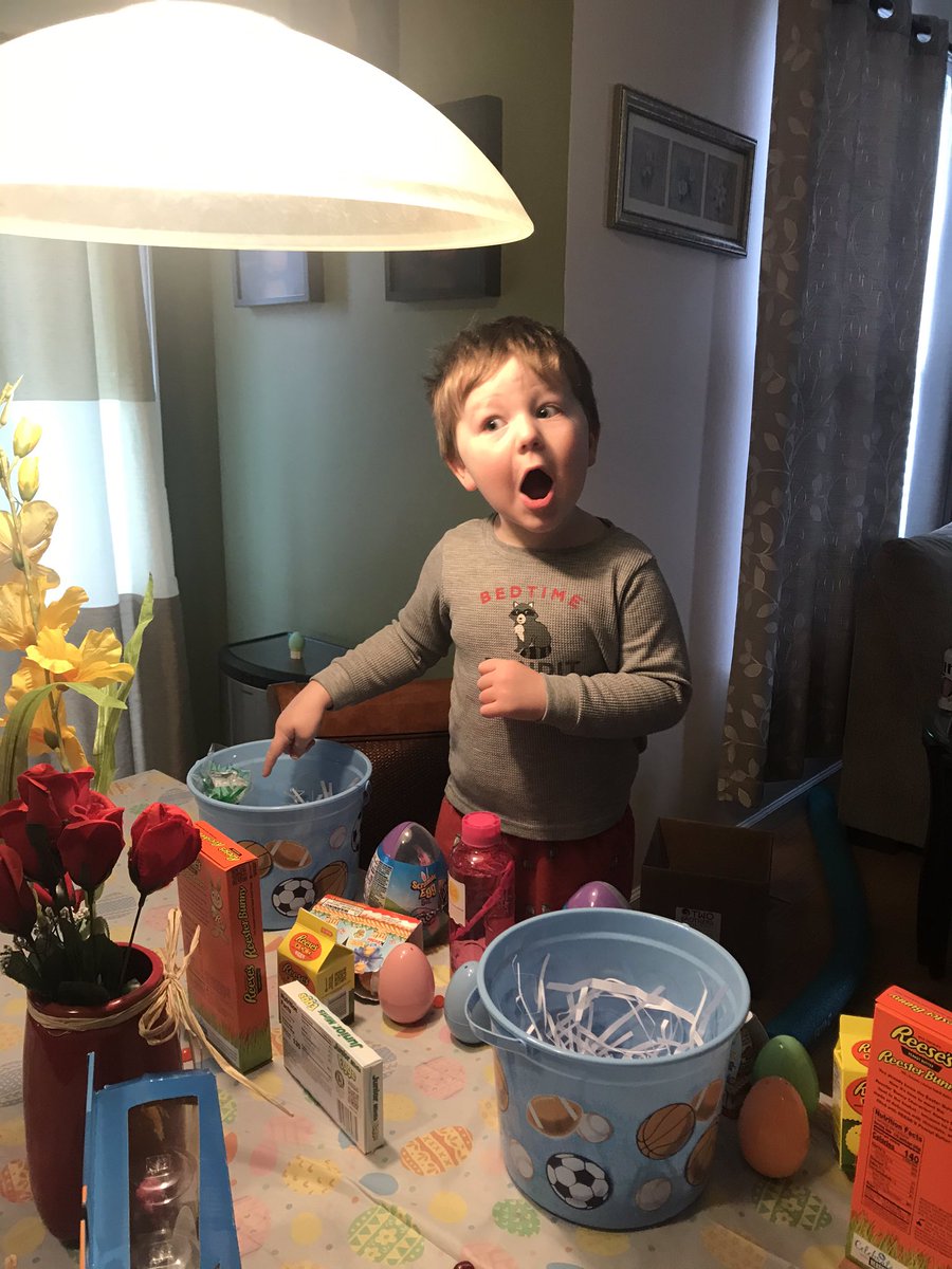 Maganann22's tweet photo. The only day it’s acceptable to eat candy for breakfast @somegoodnews @johnkrasinski #HappyEaster2020 #candy #reesesforbreakfast https://t.co/Nai12gppKF