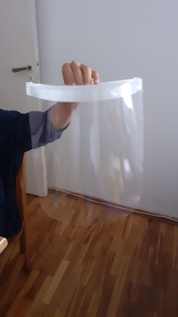 askomartin's tweet photo. Mascaras protectoras fabricadas por mi amigo Sergio Olaechea en Buenos Aires. Adaptable a todos los tamaños de cabeza. Recomendables. Envios a todo el pais, c/u $350 hasta agotar stock. INFORMACION 11 5807-9837 🙏🏼🇦🇷 https://t.co/VylBhVPCus