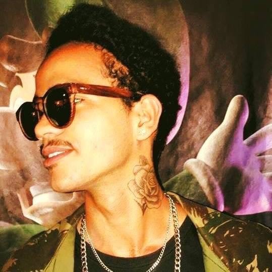mcdanioffcc's tweet photo. Venha se divertir comigo  em #BIGOLIVE.https://t.co/HuHIt6Nhyi https://t.co/VvKz7sXYxo