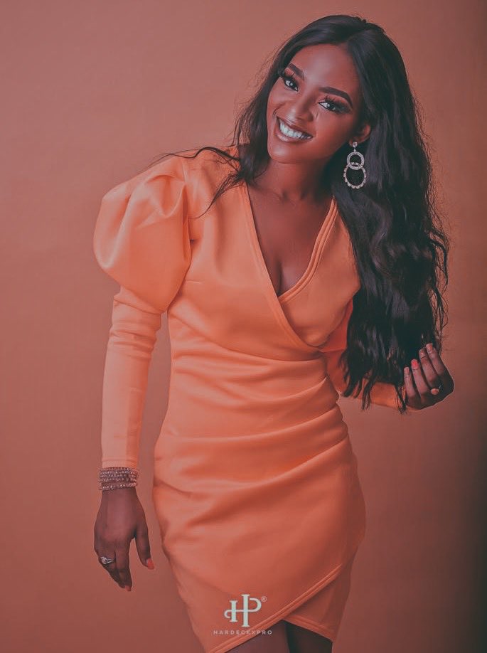 yettysplash's tweet photo. Happy Esther to all my Christian friends. May this season bring forth good tidings. 

Cheers 🥂 
#easter #2020easter #easter2020 https://t.co/s4n1M6xxwx