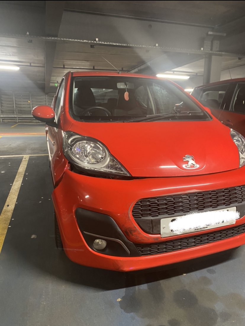 alannahirwinn's tweet photo. PLEASE RT !!! I’m a student nurse at Glasgow Royal Infirmary and have came out to my car after a 13 hour shift to see this! If anyone has seen anything can they please get in touch with me ASAP🥺 https://t.co/AxJzaX6eMd