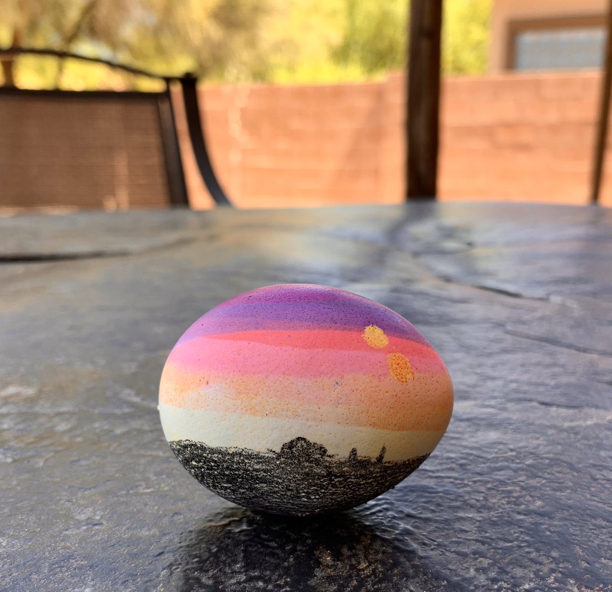 AlexxPetrella's tweet photo. Happy Easter Everyone! 🐰

Last night I created this Tatooine Sunset scene for one of my egg designs and it’s become my favorite egg I’ve ever made! 🥚 @starwars
•
#TatooineSunset #TwinSuns #HappyEaster #EasterEgg #StarWarsEasterEgg https://t.co/Jx2O7uwjPh