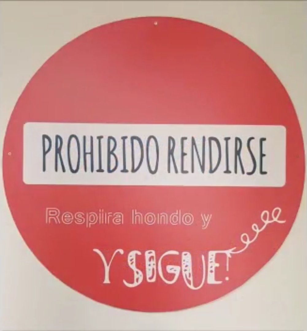 Esta es una de las imágenes que veíamos los alumnos del <a href="/CES_RMISEVILLA/">MARÍA INMACULADA SEVILLA</a> al entrar a clase.

Ahora más que nunca prohibido rendirse!!! 💪🏻

#QuedateEnCasa #YoMeQuedoEnCasa #Covid_19 #SurFEarParaAmar+