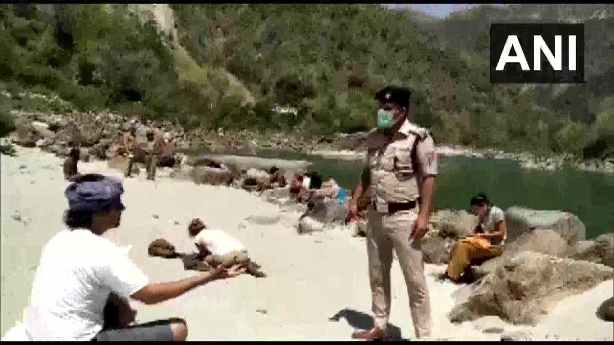 ANI's tweet photo. Uttarakhand: 10 foreign nationals who were caught strolling along the bank of river Ganga in Rishikesh were made to write "I didn't follow lockdown rules, I am sorry', for 500 times as a punishment for violating #CoronavirusLockdown. (12-4-2020) https://t.co/vd3BJeoHm0