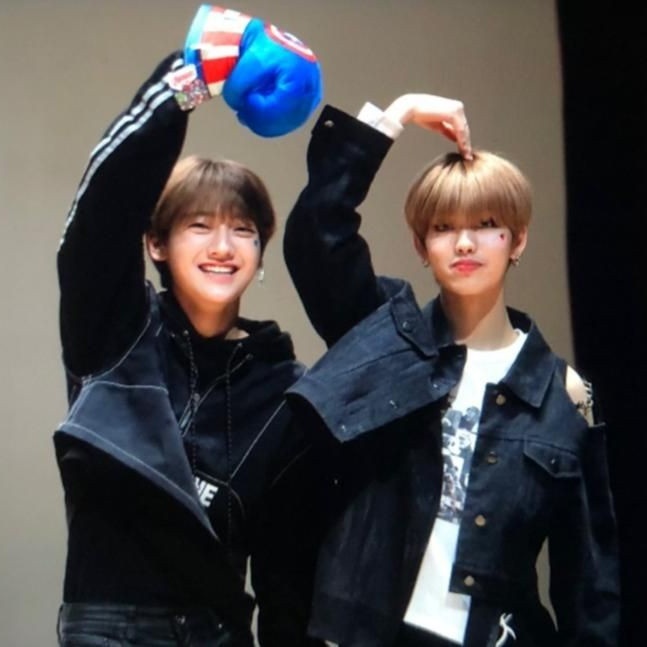 • JINWON ( Jinsung x Sungwon )Both so cute I& #39;m jdjdj also known aka red line ( yeehaw hair colour ). Smoolest beans. Dance geniuses. They& #39;re always looking for each other.