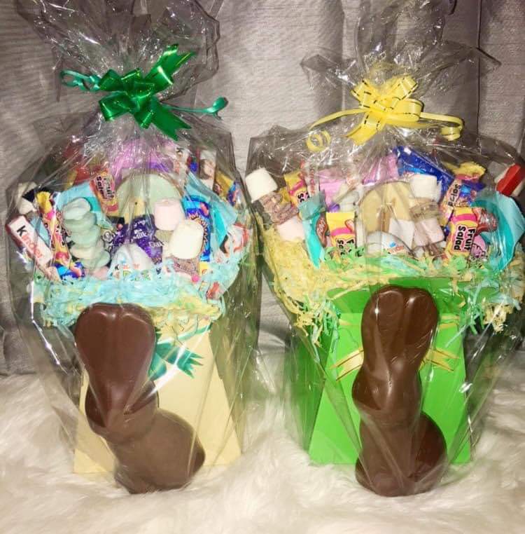 BasketsHampers's tweet image. No two Hampers or Baskets will ever be exactly the same so get something unique for that very unique person in your life. #SweetTooth #Sweets4MySweets #HampsAndKets