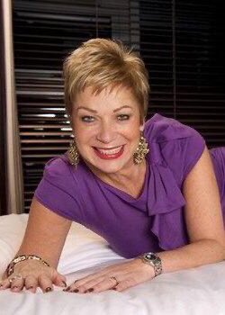 Denise Welch as confectionary: a thread x