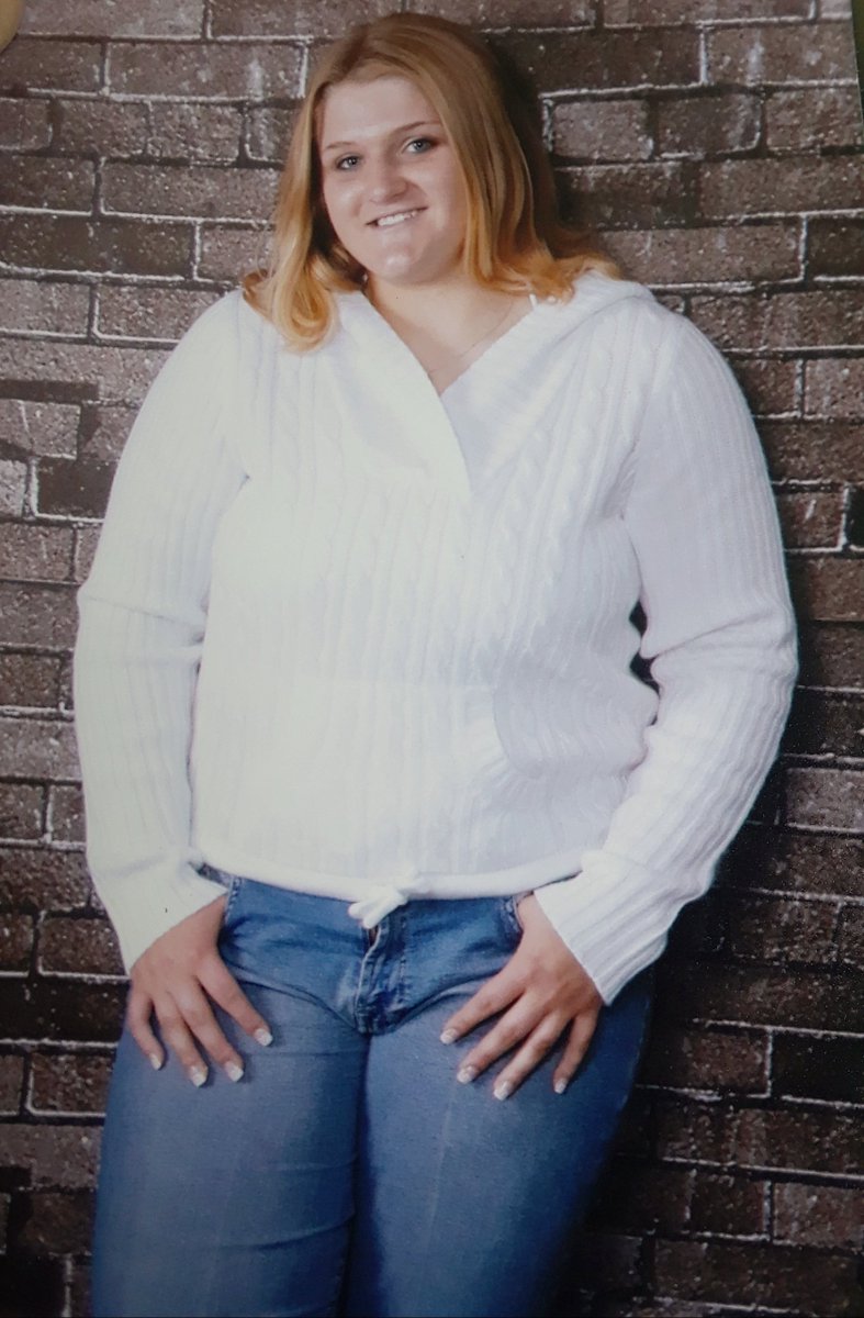 PaldaShaina's tweet photo. In support of this year’s seniors, share YOUR senior picture no matter how old you are.  #classof2020seniors

Chillicothe High School
Class of 2004 https://t.co/chYKO4p43l