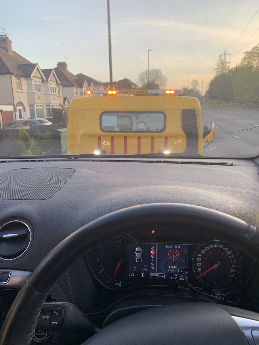 daddycdr's tweet photo. @TheAA_UK thank you 4th emergency service,blow out on the way to my night shift and rescued by the AA amazing service and recovered promptly. https://t.co/zdOJn2MLCT