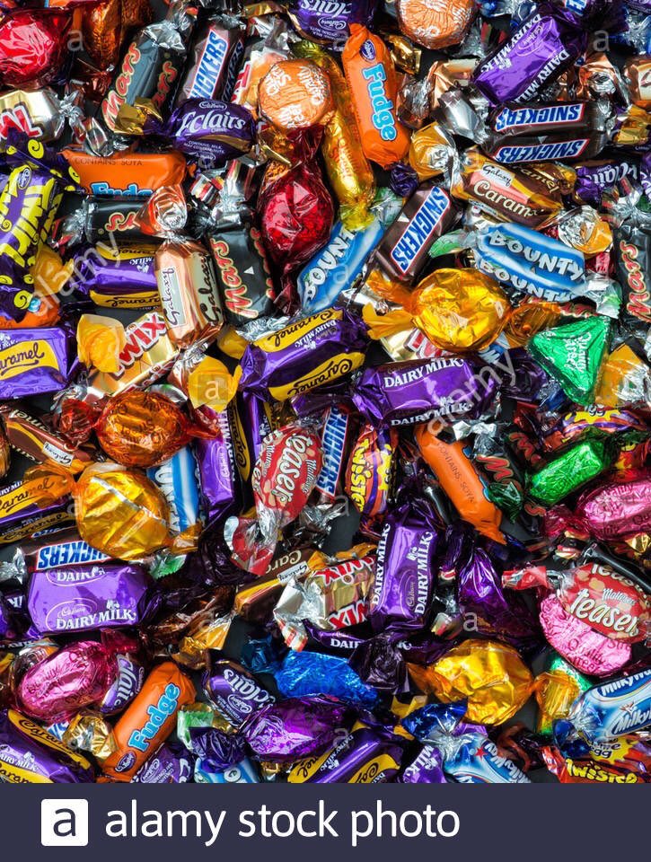 Denise Welch as confectionary: a thread x