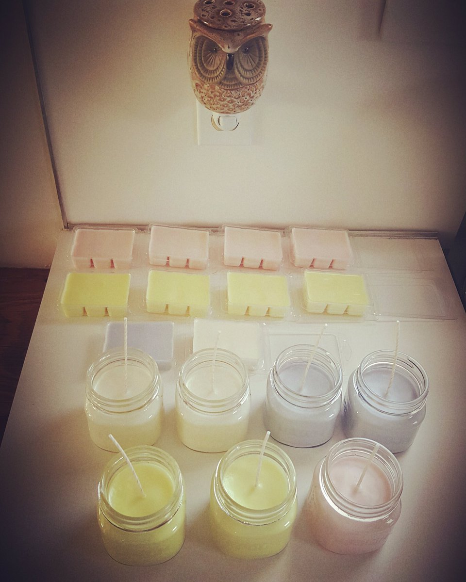 couture_candles's tweet photo. It’s time to break out the pastel colors! It’s my fav time on the year, can you say🐣🐥  #SpringFever #Easter2020  #SpringTime #CandleTime #StayHome https://t.co/qb17bgs16e