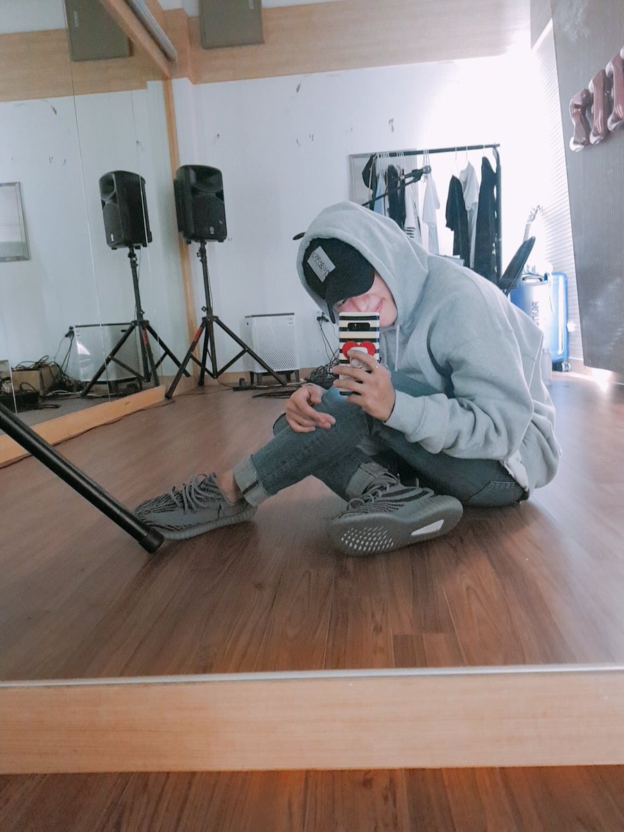 wooyoung selcas from day one, a thread: