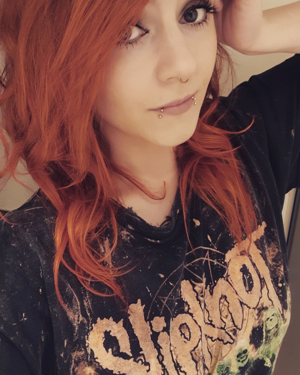 hitthekitty1's tweet photo. SchlabberMerch is doch die beste Kleidung <3 #slipknot #slipknotmerch #Orange #orangehair https://t.co/vBfqooVyLd