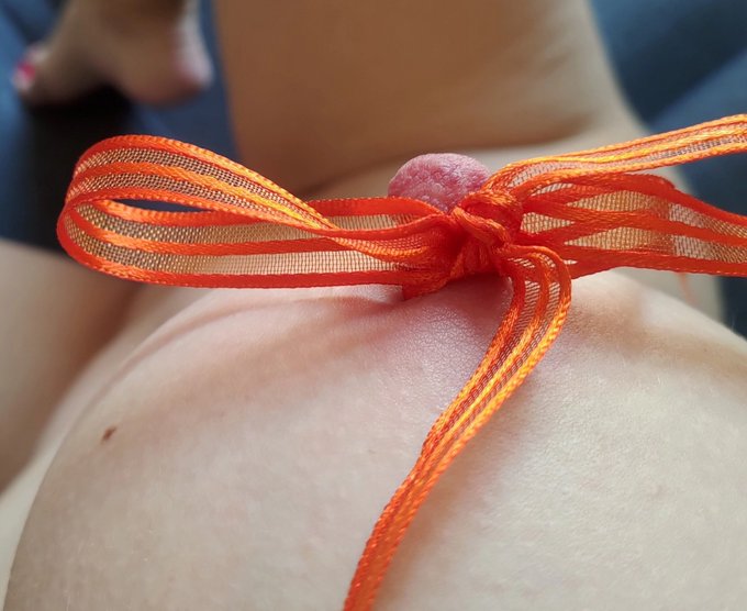 Happy Easter :) https://t.co/K4BwtzQYsy<a href="/tag/ass"class="tags"><span>#ass</span></a><a href="/tag/pussy"class="tags"><span>#pussy</span></a>