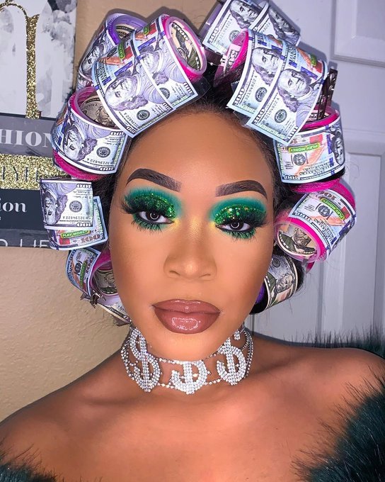 &ldquo;Only fans isn&rsquo;t a job, go get a real job&rdquo;   Me: unbothered https://t.co/uUMSyUoGey