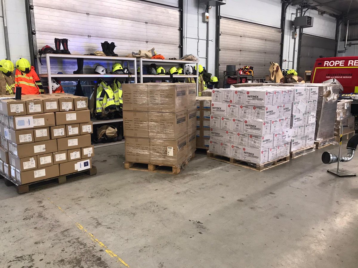 @LFRSSouthern helping the Local Resilience Forum (LRF) with emergency assistance PPE supplies over the Bank Holiday weekend.
Helping front line key workers stay safe  #StayHome #ProtectTheNHS #SaveLives