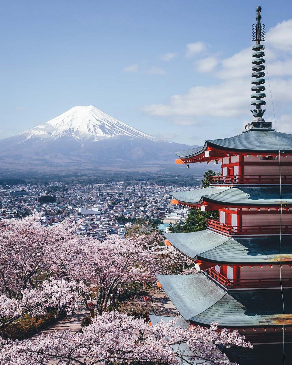 2dKami's tweet photo. Mount Fuji 🗻 🇯🇵 https://t.co/Nf4tFjtLbh