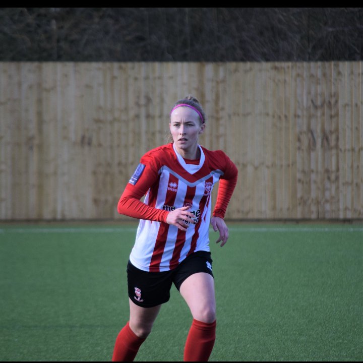 Thanks @ljgtweets / @LauraDalecka98 
 
If you are a football person join the challenge of posting a footy pic, once nominated you have 24 hours to post a picture of yourself or donate £30 to charity

Tag some people

@EvansFer6
@chels_thomason
<a href="/ejwilson99/">Erin</a> 
<a href="/riamartin10/">Ria Martin</a>