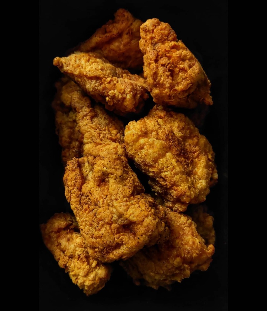 Da_Pacific's tweet photo. The making of some #chillifish 
Deep fried slices of #basa fillets dipped in egg batter and tossed in cornflour and breadcrumbs.

#culinarypleasures #cookingistherapy #cookingram #fishlove #weekendmood #foodstagram #foodie #foodphotography #foodlovers #i… https://t.co/tRqZCOnOzn https://t.co/TAYd3HFk0I