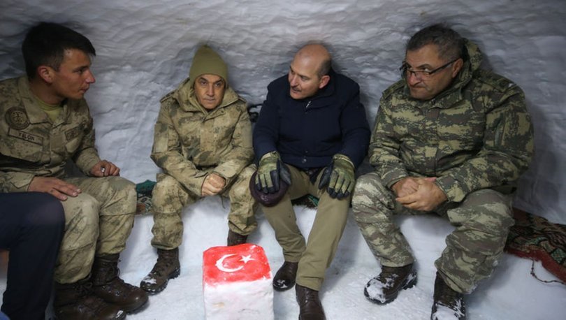 Sesli Makale (@seslimakale) on Twitter photo - 40 gün deprem bölgesinde yattı,
- PKK’nın anasını ağlattı,
- Okulların önünde eroini bitirdi,
- Polise - Askere muteber hal getirdi.
Türkiye'nin beklentisi Başkan <a href="/RTErdogan/">Recep Tayyip Erdoğan</a> 'ın Bakan Süleyman Soylu'nun istifa kararını kabul etmemesi - 40 gün deprem bölgesinde yattı,
- PKK’nın anasını ağlattı,
- Okulların önünde eroini bitirdi,
- Polise - Askere muteber hal getirdi.
Türkiye'nin beklentisi Başkan <a href="/RTErdogan/">Recep Tayyip Erdoğan</a> 'ın Bakan Süleyman Soylu'nun istifa kararını kabul etmemesi