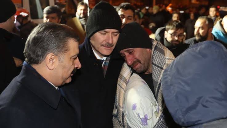 MecitKarakas's tweet photo. Bizim seninle yapacak daha çok işimiz var bakanım. Böyle gitmek olmaz. 
#SensizOlmazSoylu
#süleymansoylu
#sueleymansoyluyalnızdeğildir https://t.co/yGOgMizsTW