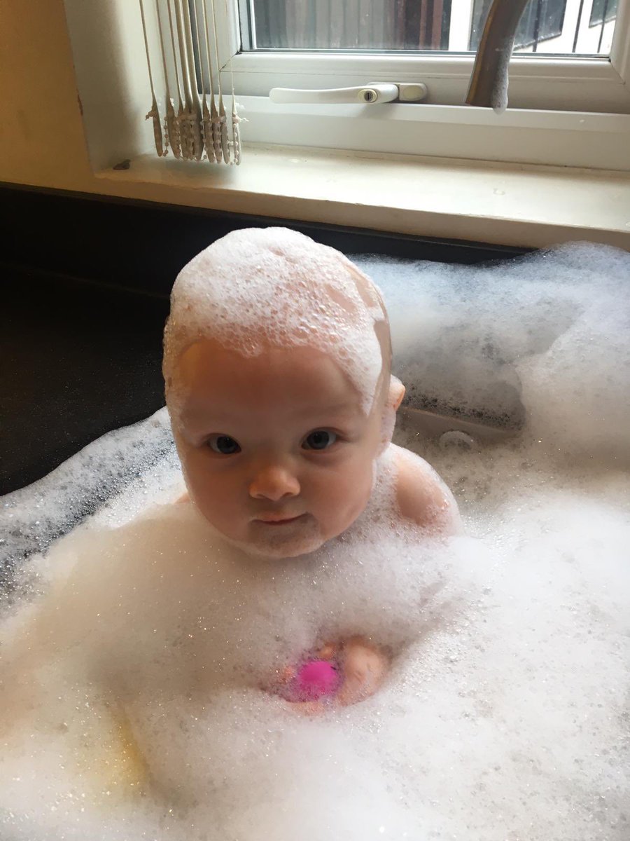 AvaClarke81's tweet photo. Oh we love a sink bath 💕 #allthebubbles #7monthsold #littlelady https://t.co/DF3Sx7TNi1