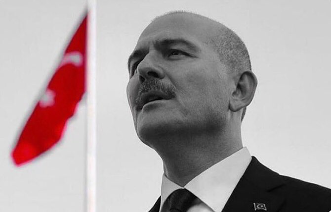 Bu millet istifanızı kabul etmeyecektir. Hainleri sevindirmeyeceğiz. Türk Milliyetçileri Sizinle Bakanım... 🇹🇷🇹🇷🇹🇷
#SüleymanSoylu