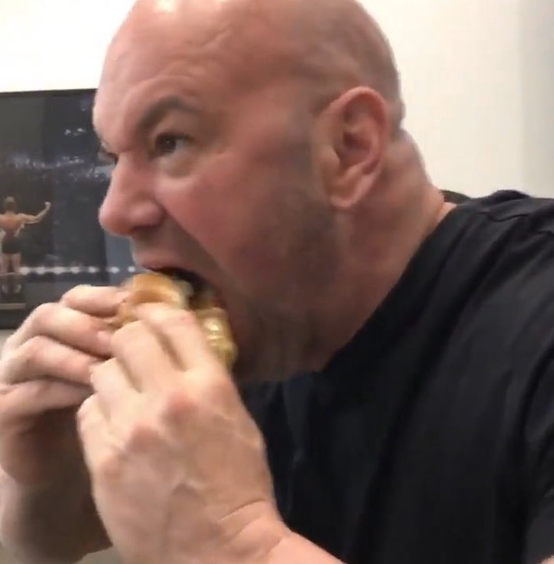 _StrangleSquad's tweet photo. Me after eating dinner: I’m stuffed, I couldn’t eat another bite

Also me 15 min later: https://t.co/frkLd7nITi