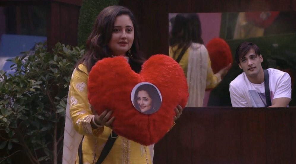 Gh_Hyder290's tweet photo. Good night with #RaSim post..
Missing their precious bond
@imrealasim @TheRashamiDesai We want #RaSimReunion https://t.co/HbJNk5dRHE
