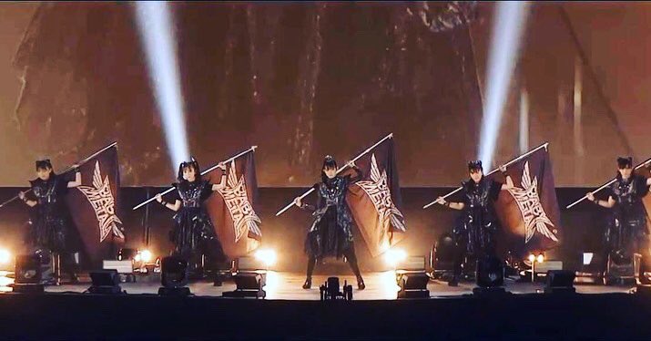 Mark R マーク ル Kaguraarmy X Moaempire Kano Fujihira Riho Sayashi Suzuka Nakamoto Moa Kikuchi And Momoko Okazaki In Road Of Resistance Babymetal Metal Galaxy World Tour In Japan Extra