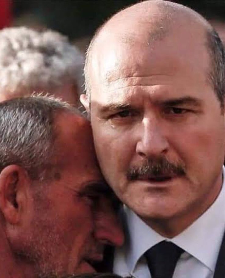 kadirkale16's tweet image. “Babamın kanını yerde bırakma!”
Diyen şehit çocuklarına verdiğin sözler ne olacak?

Bakanım Süleyman Soylu #SensizOlmazSoylu
@suleymansoylu