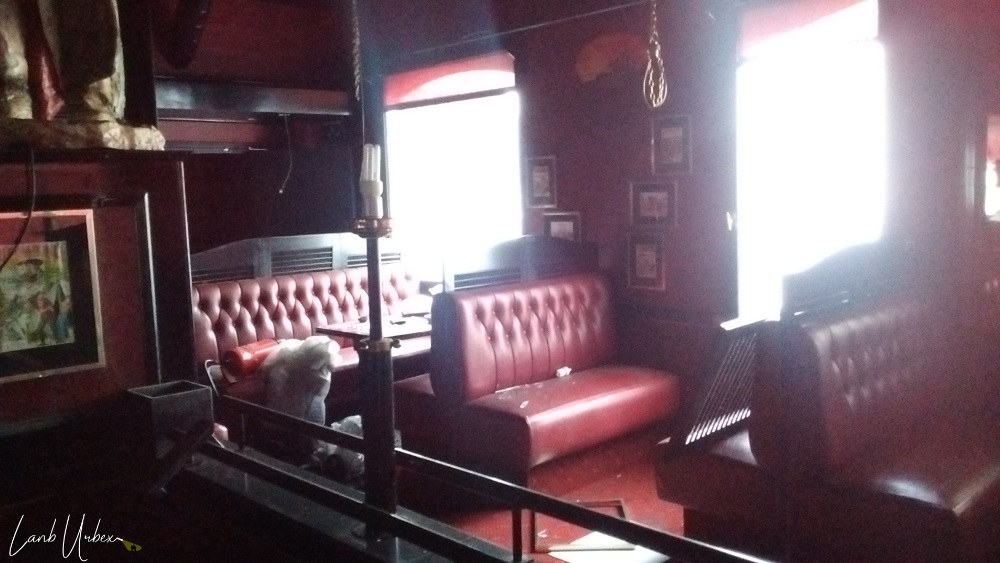 LanbUrbex's tweet photo. Buffalo Grill ( URBEX INEDIT sur youtube ) #LANB #urbex https://t.co/qqjfzGwt3E