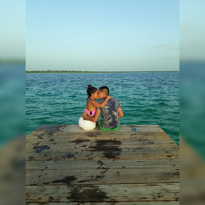 De nuestros mejores viajes 😍 #bacalar #CoupleGoals #relationship #inlove @10aldinho https://t.co/4Hz<a href="/tag/bacalar"class="tags">#bacalar</a><a href="/tag/couplegoals"class="tags">#CoupleGoals</a><a href="/tag/inlove"class="tags"><span>#inlove</span></a><a href="/tag/relationship"class="tags"><span>#relationship</span></a>