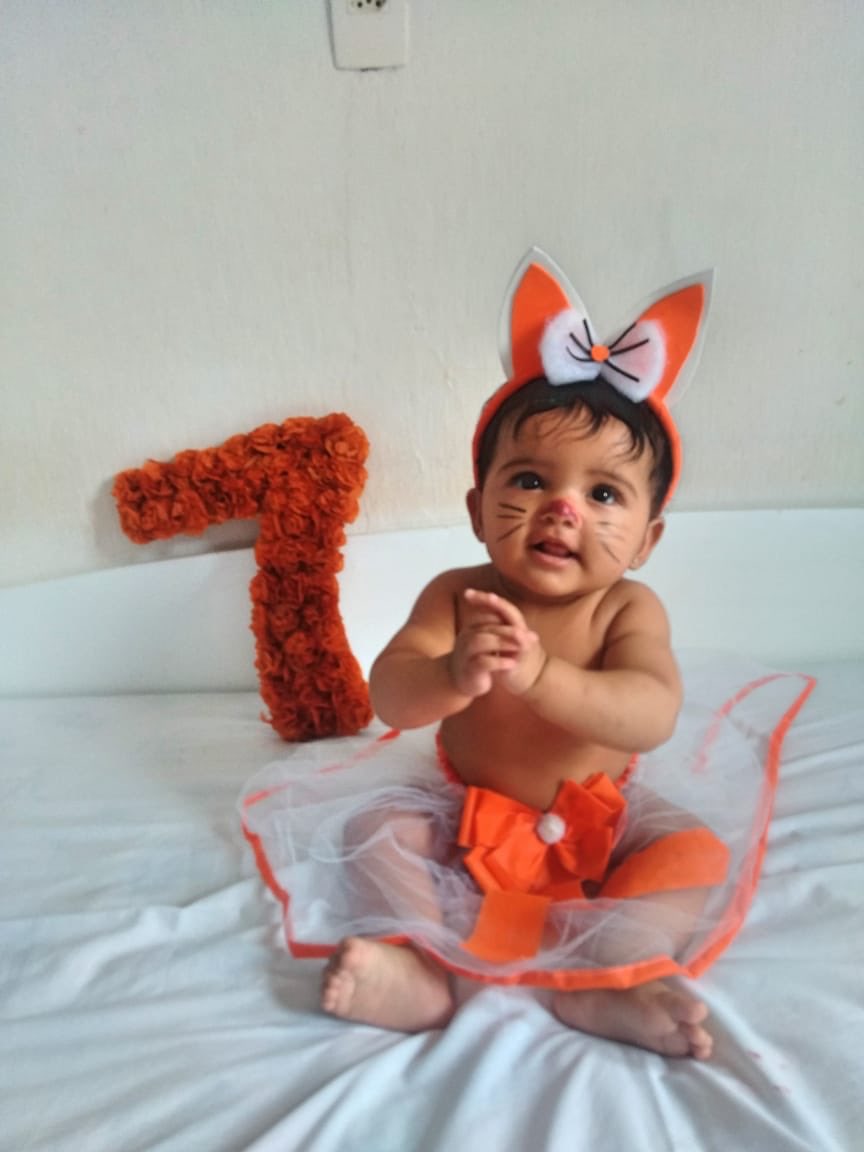 GihCrvg's tweet photo. Um feliz 7 meses pra minha miúda ❤️
#Dindinha 😍 https://t.co/uqNkZNp7z0