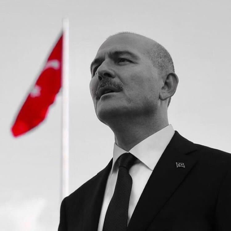 technobios's tweet photo. Kusura bakma yiğit adam istifanı kabul etmiyoruz ! 
Daha burnundan fitil fitil getireceğin vatan hainleri var.
@suleymansoylu   

#istifanikabuletmiyoruzSOYLU https://t.co/k30pw9XHa3