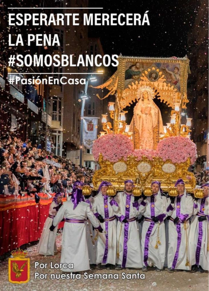 corodamas's tweet photo. Hemos cantado La Salve en nuestras casas, nuestras voces han llegado hasta nuestra #CapilladelRosario, Tu Casa, a la que seguro que pronto podremos ir a estar Contigo #Esperartemerecerálapena #SomosBlancos https://t.co/PprmdcIvlo