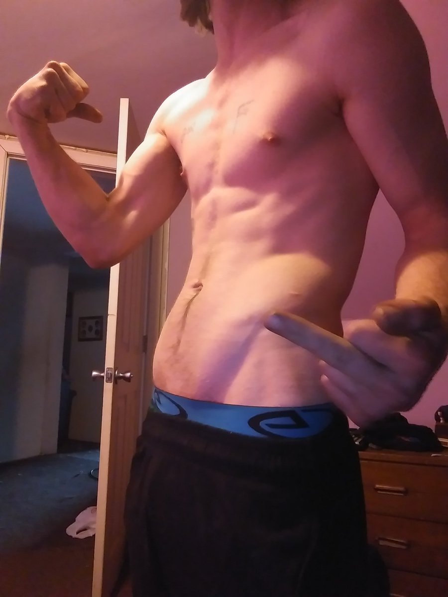 AlphaShua's tweet photo. Hereeee piggy piggy come on get in the trunk... And shut the FUCK UP... give me my wallet I want some takeout on the way home😠😈 #findom #cashmaster #alphagod #alpha #findomdrain #Rtgame i wanna do another retweet game master liked that... Whos up to try me https://t.co/WaP34gEAcZ