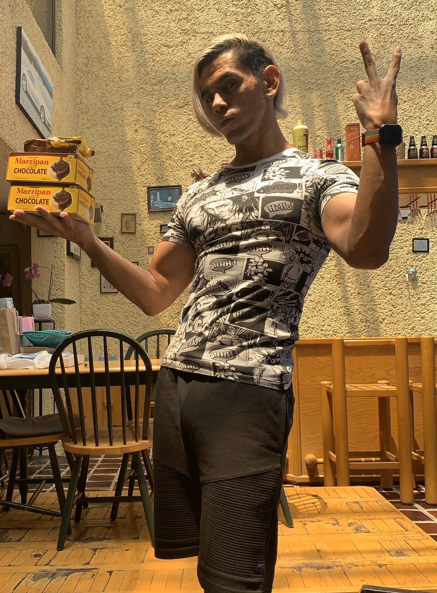 feriosdancer's tweet photo. If u are wondering ...
Yes I found MAZAPÁN CON CHOCOLATE 🍫, I’m ready for the next week 💪
#divadelkaosz #LaEmperratriz #Bitcher #Flawsome #fitnessboy #traininghard #fitnessguy #exoticpole #poledance #flexibility #legs4days #queerisok #exoticdancer https://t.co/gEO2lgiTXZ
