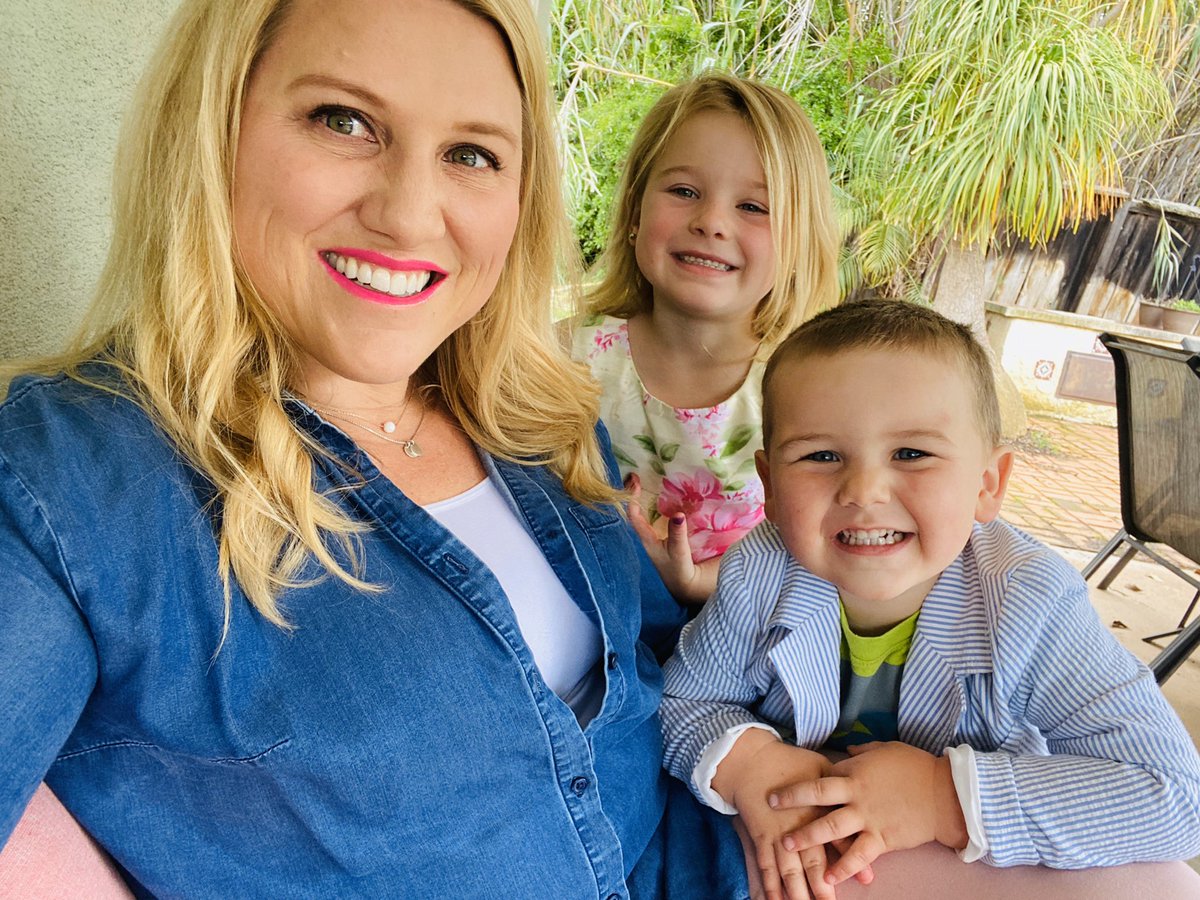 Hoppy Easter everyone! 💕🐰 💕