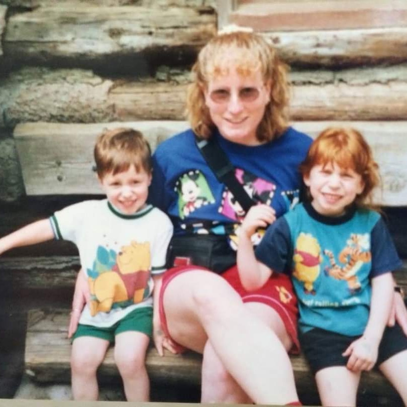 jbtom321's tweet photo. So apparently siblings day was 2 days ago. So here's to you kid @tabby1992nicole #twodayslate #ohwell #siblingsday https://t.co/ikGH8idzMg